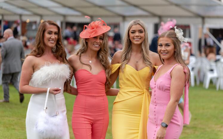 2023 Ladies Day Style Guide Revealed Doncaster Racecourse