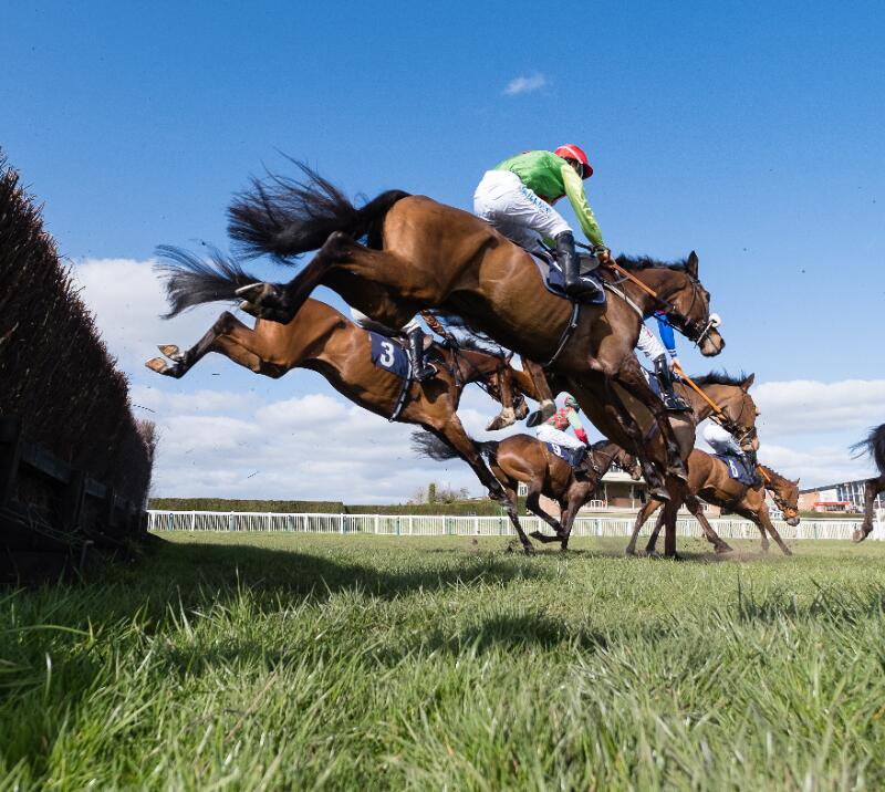 The Great Yorkshire Chase | Doncaster Racecourse